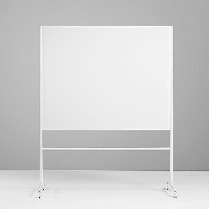 One mobiles Whiteboard (zweiseitig nutzbar) von Lintex