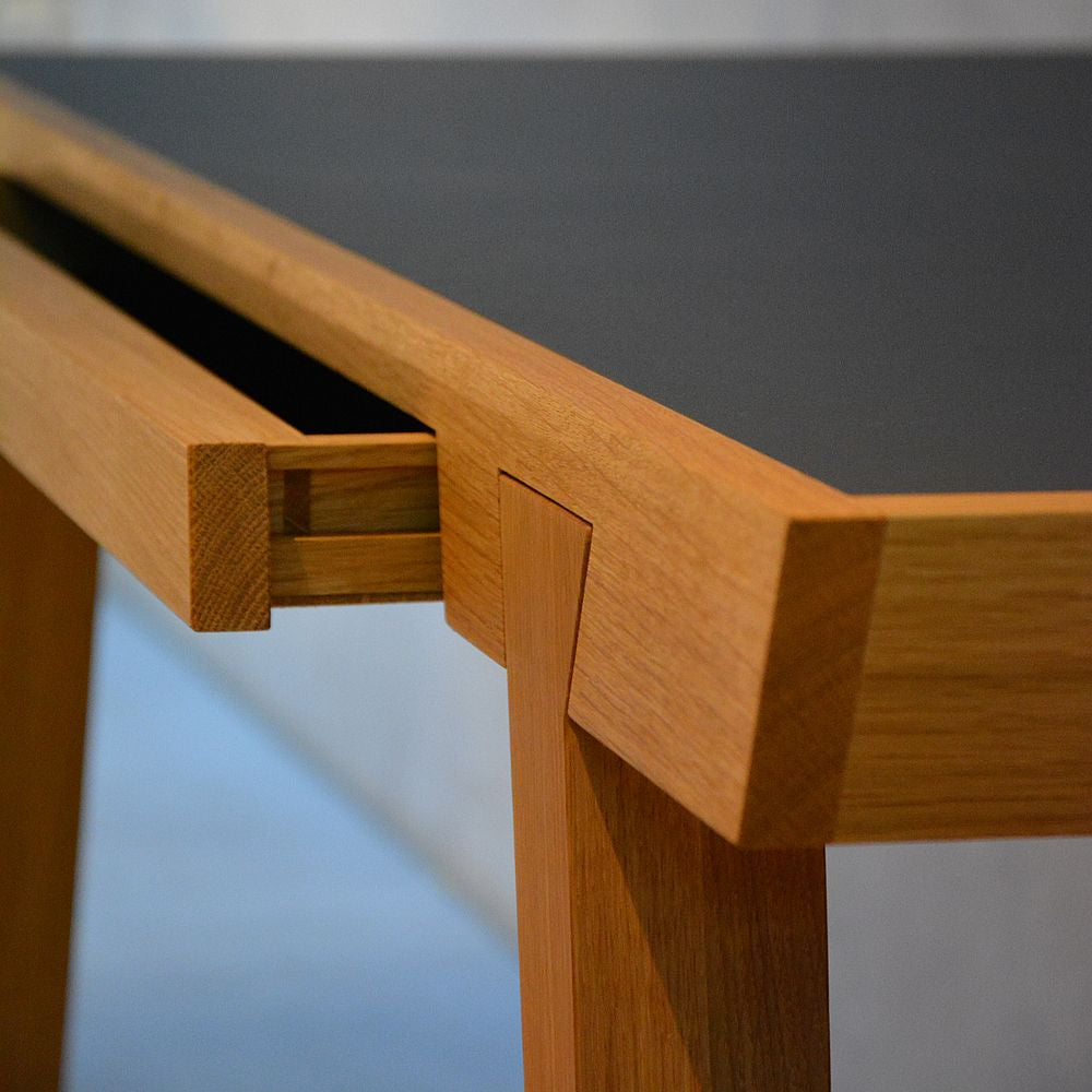 Schreibtisch Desk