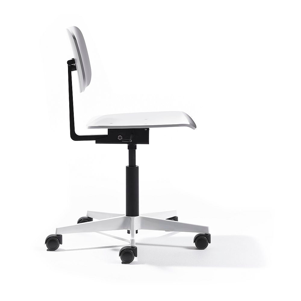 Arbeitsstuhl Mr. Square von Richard Lampert