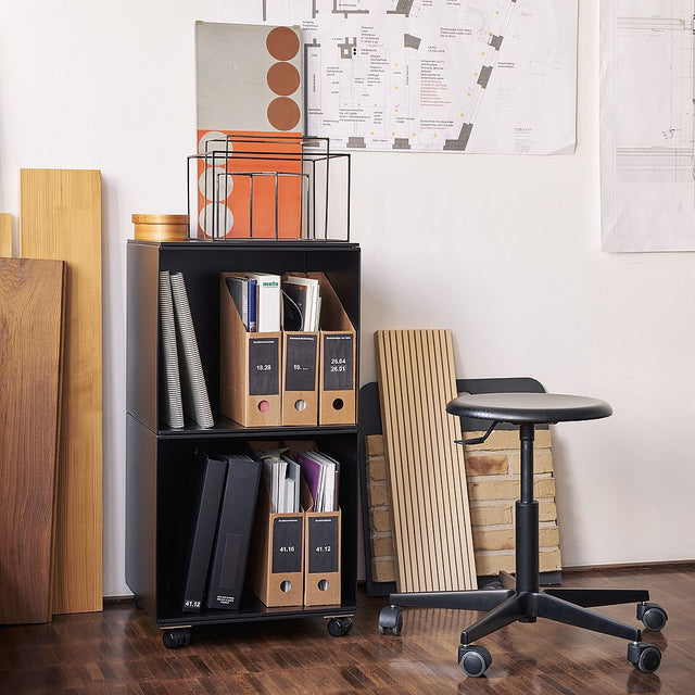 Container Stak 3 von Richard Lampert