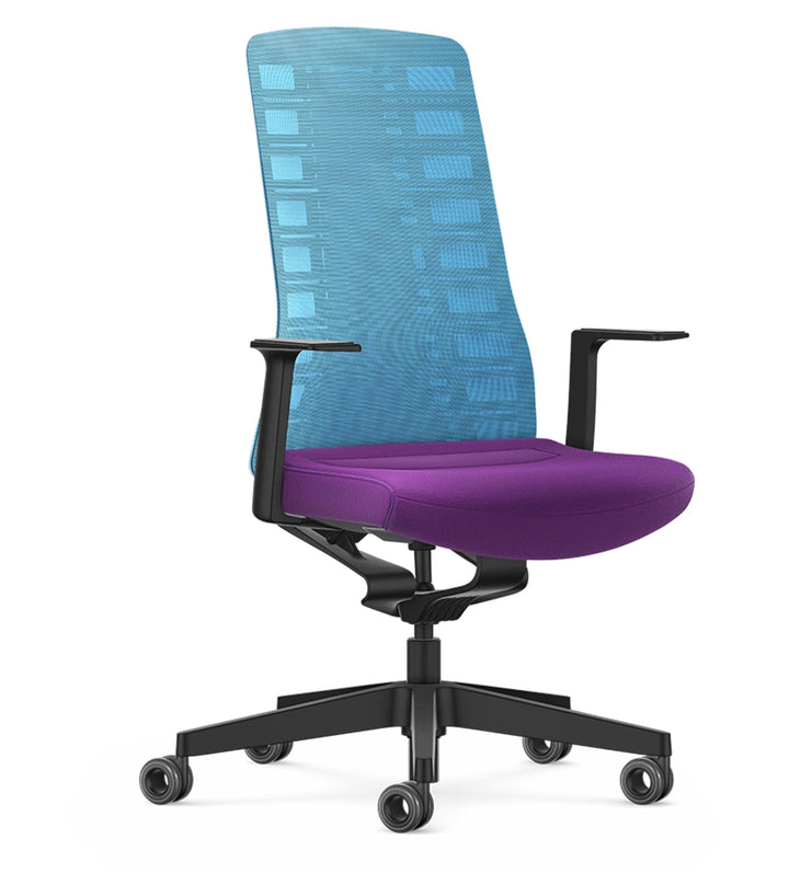 Drehstuhl PURE Aktive von Interstuhl