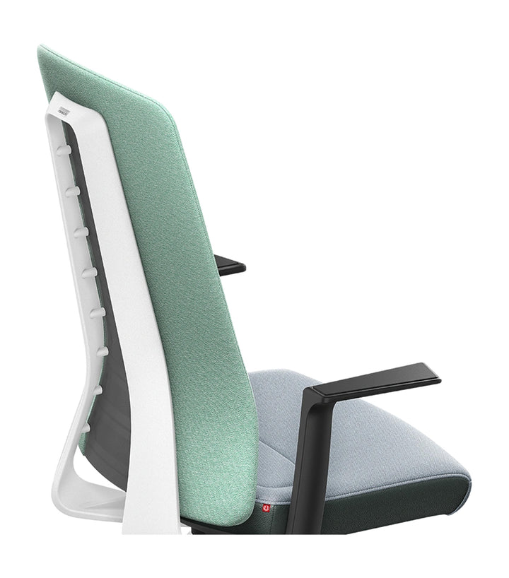 Drehstuhl PURE Fashion von Interstuhl