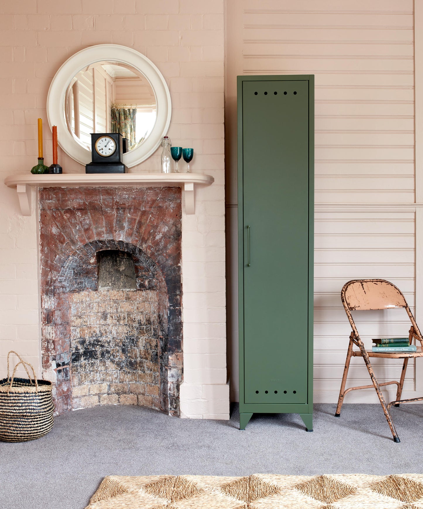 Fern Middle Sideboard