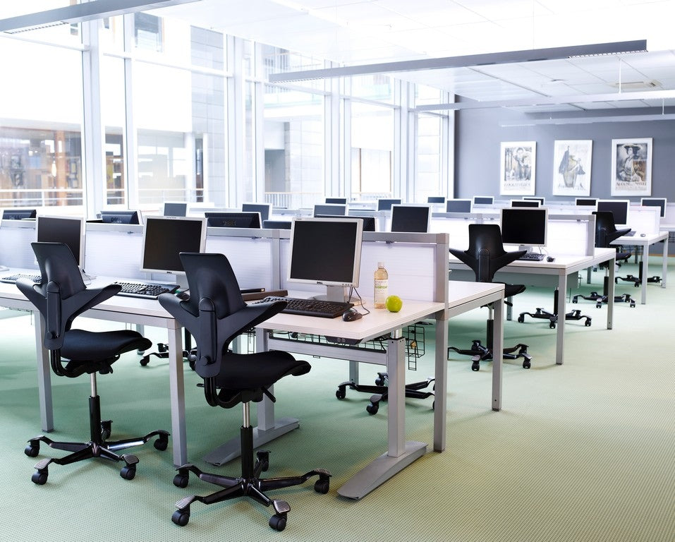 Arbeitsstuhl Capisco Puls 8010 von HAG