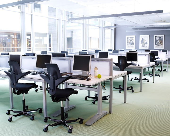 Arbeitsstuhl Capisco Puls 8010 von HAG