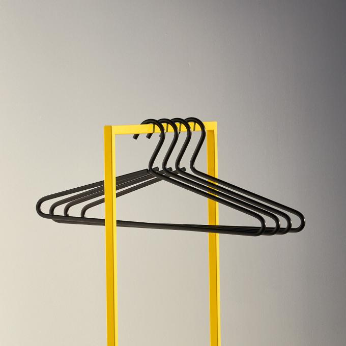 Kleiderbügel Henri von Jan Kurtz