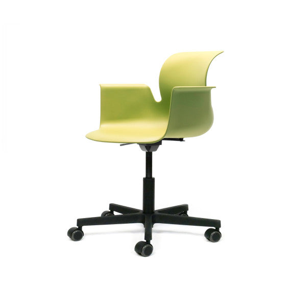 Pro Armchair Drehstuhl von Flötotto