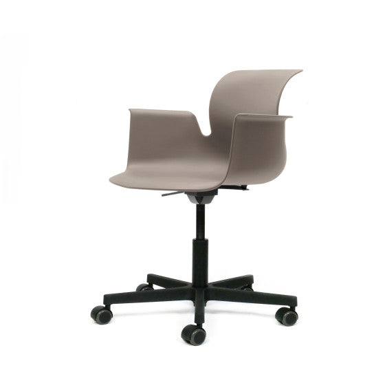 Pro Armchair Drehstuhl von Flötotto