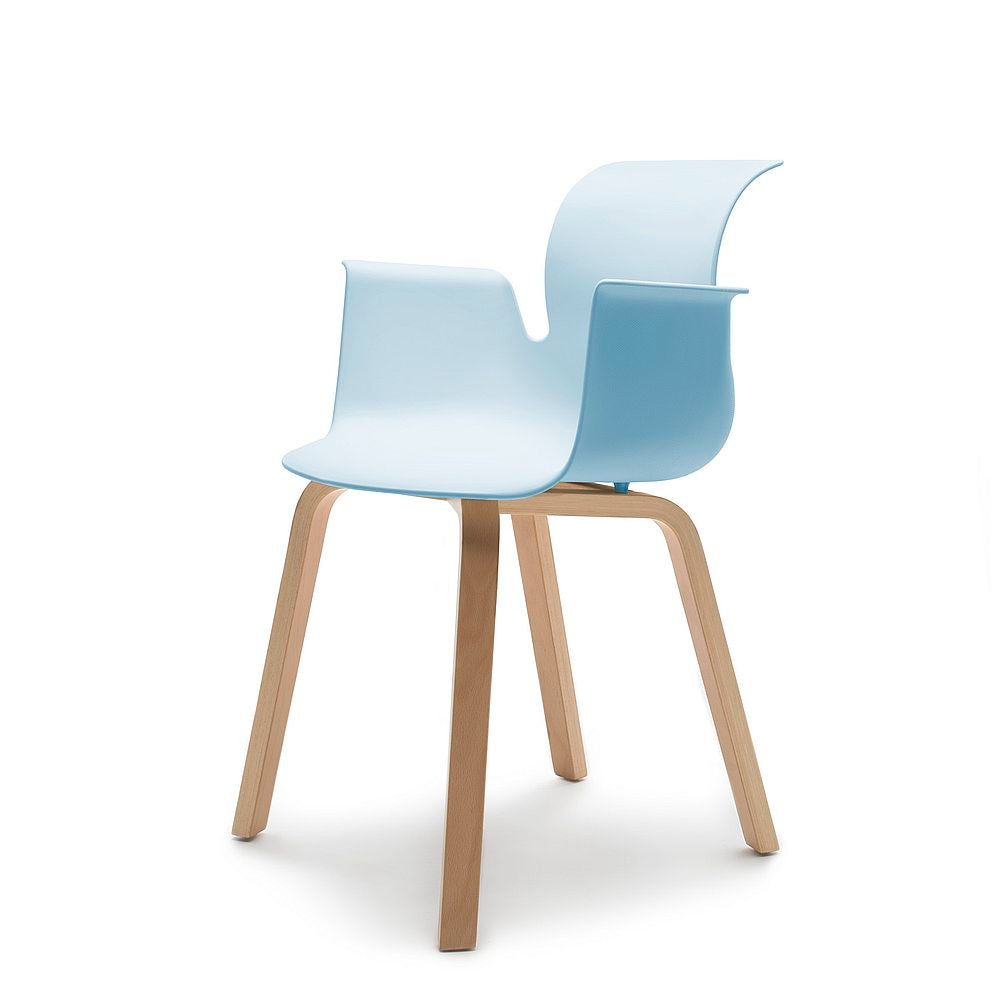 Pro Armchair Vierbeinholzgestell von Flötotto