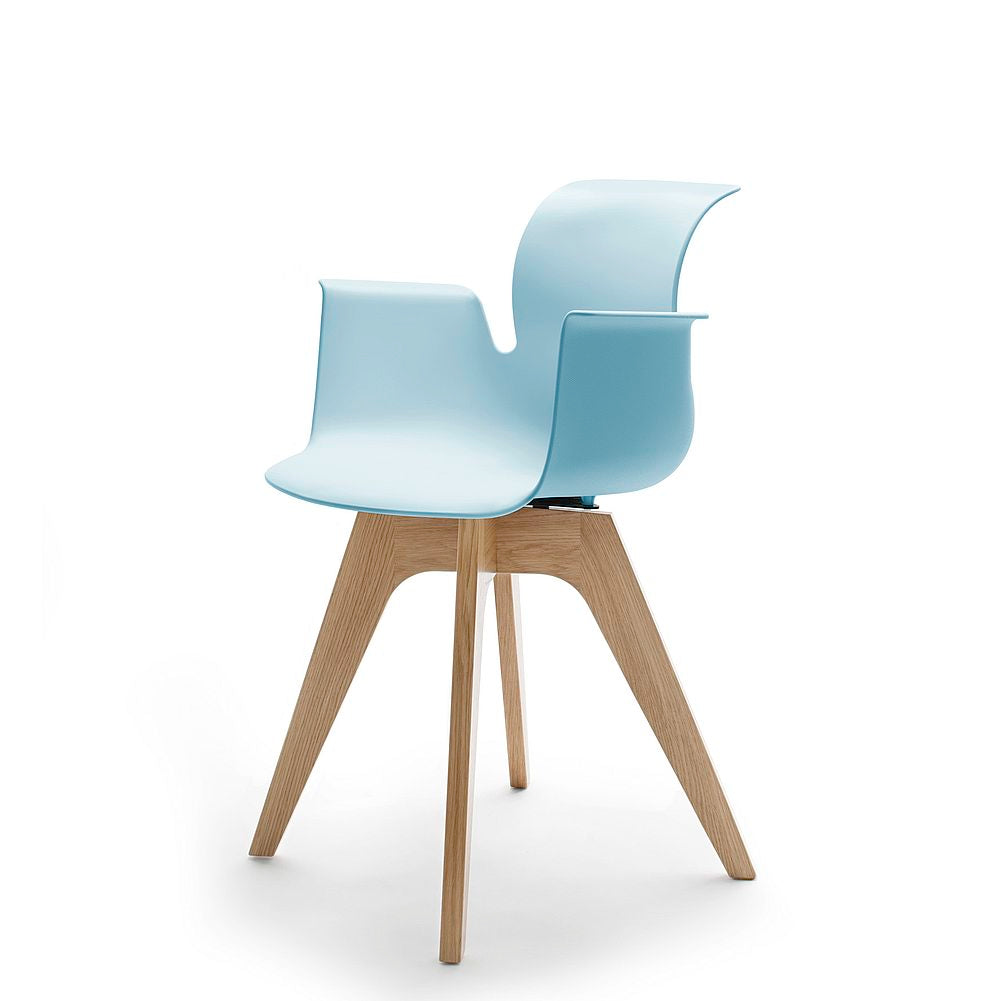 Pro Armchair Viersternholzgestell von Flötotto