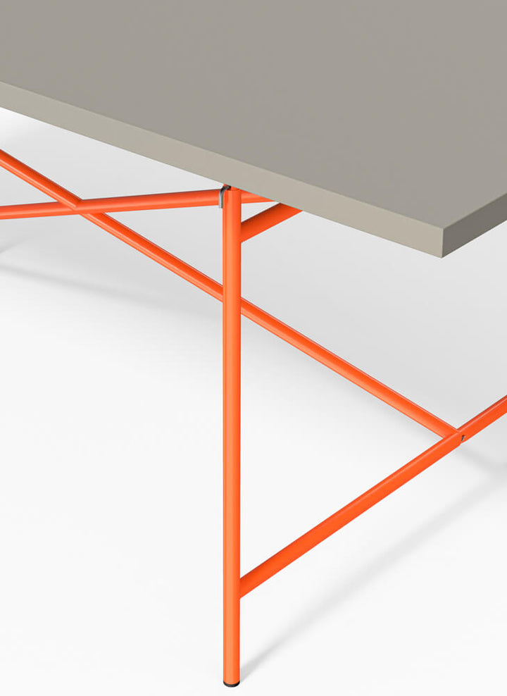 Eiermann 2 Tischgestell von Richard Lampert (Kreuzposition: Mittig)