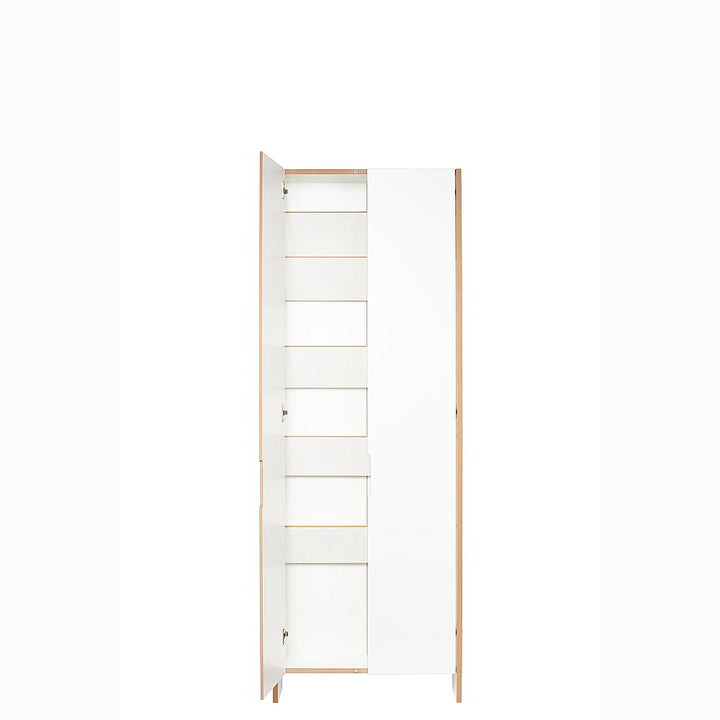 Schrank flachmann von Tojo