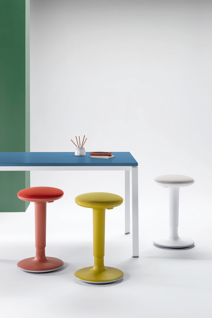 Höhenverstellbare Stehhilfe, Gepolsterte, drehbare Sitzfläche