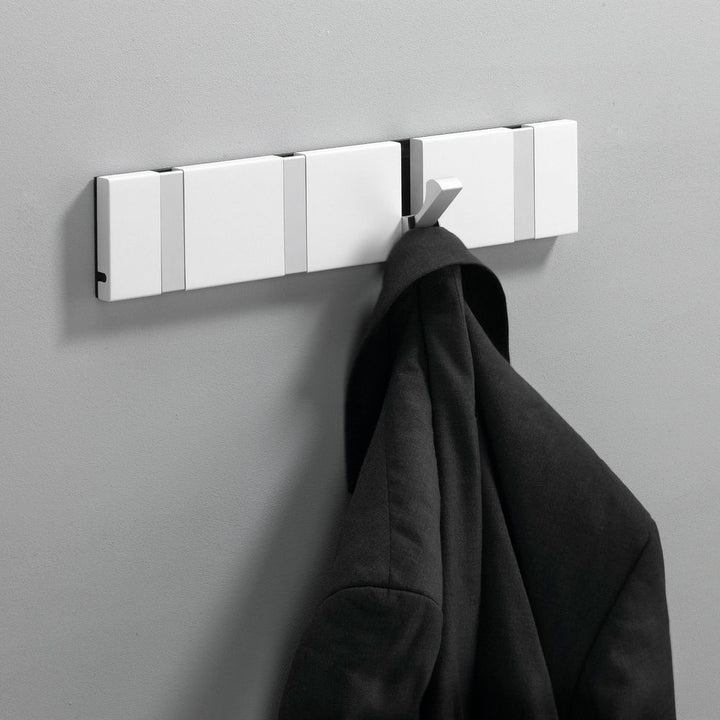 Wandgarderobe Knax mit vier Haken waagerecht von Loca