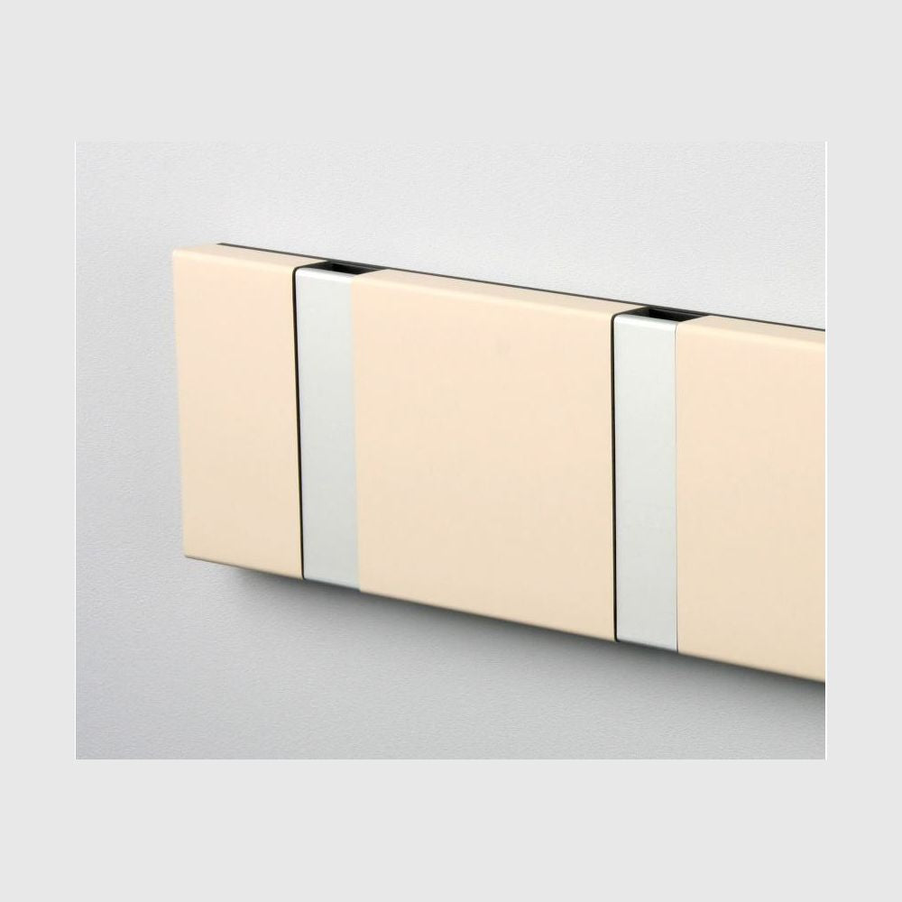 Wandgarderobe Knax mit zwei Haken waagerecht von Loca