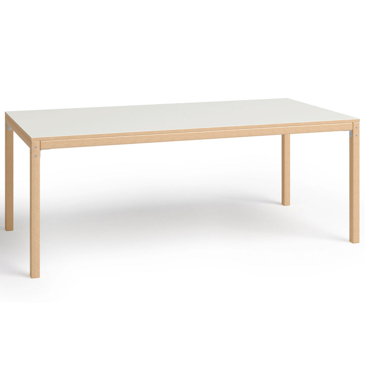 Tisch mit aufgelegter Platte von Flötotto