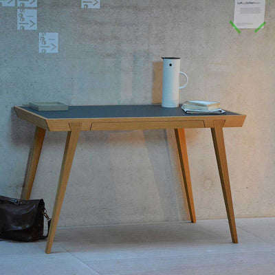 Schreibtisch Desk