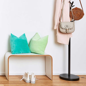 Hocker sit von Tojo