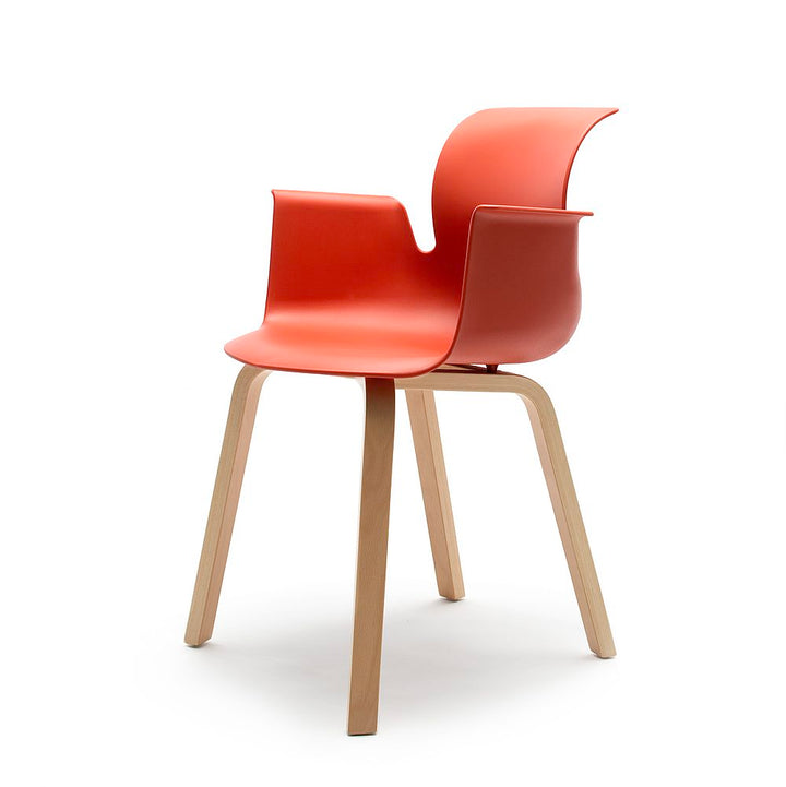 Pro Armchair Vierbeinholzgestell von Flötotto