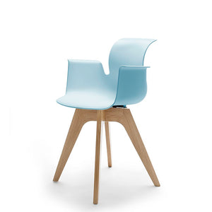 Pro Armchair Viersternholzgestell von Flötotto