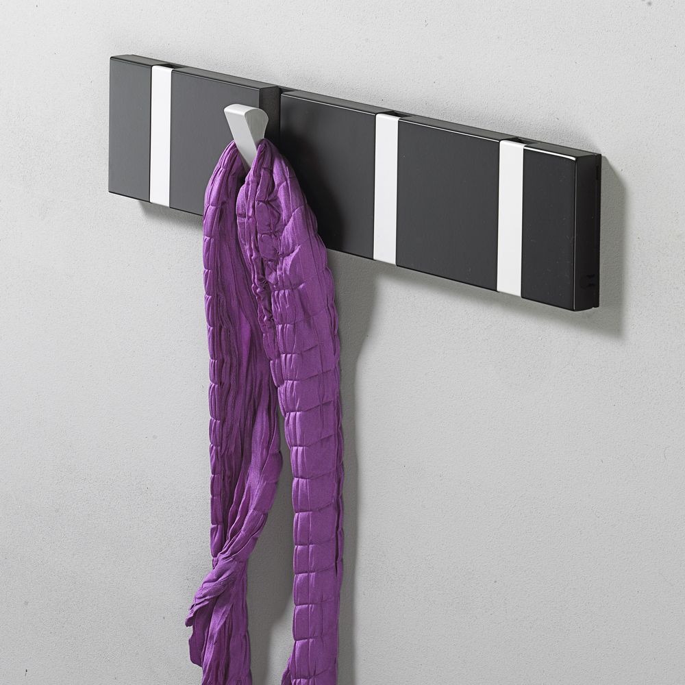 Wandgarderobe Knax mit vier Haken waagerecht von Loca