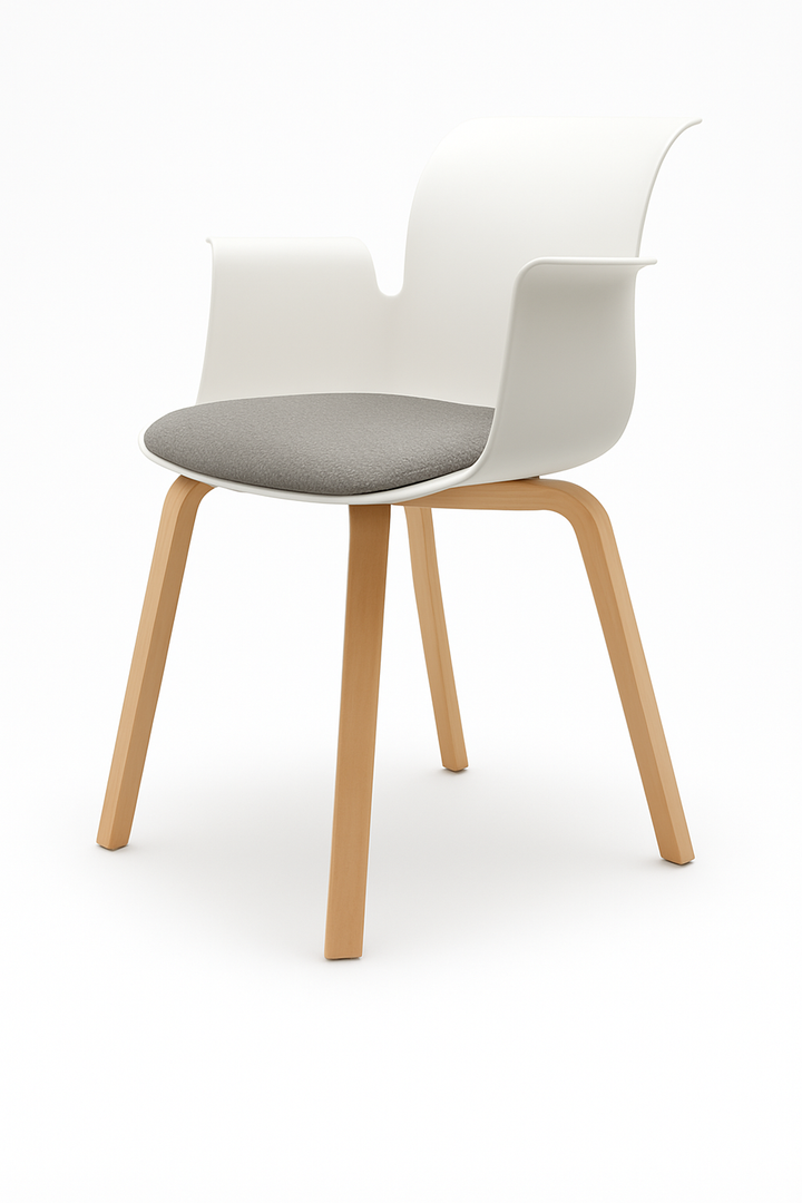 Pro Armchair Vierbeinholzgestell von Flötotto